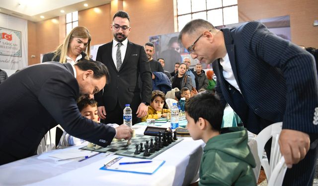 Sarıçam'da Satranç Rüzgârı!