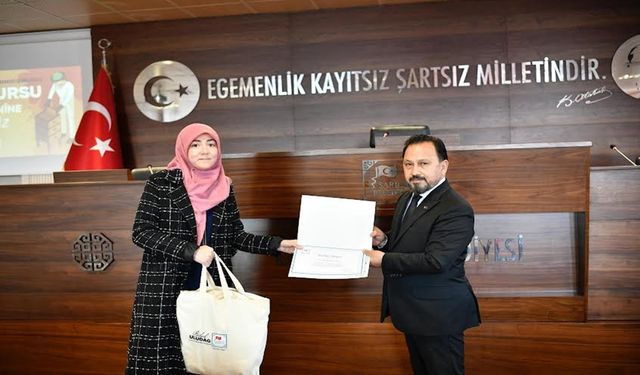 Sarıçam Belediyesi Arıcılık Kursu Düzenledi