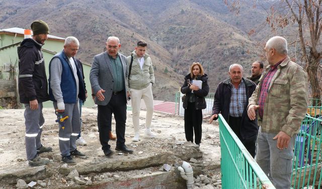 Çay: "Onlar Bozdu, Biz Yaptık"