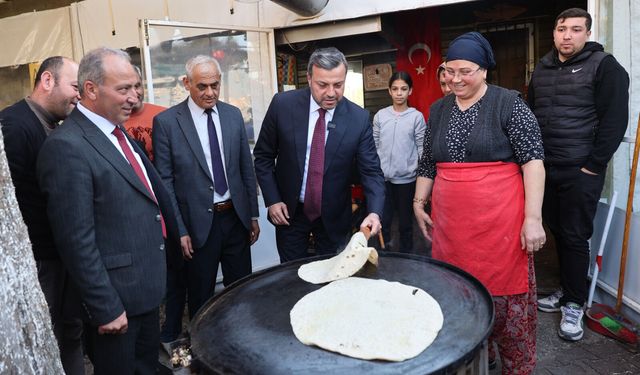 ‘Yufka Yürekli Başkan’ Yufka Attı!