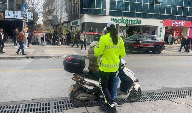 En İşlek Caddede Trafik Ve Asayiş Denetimi