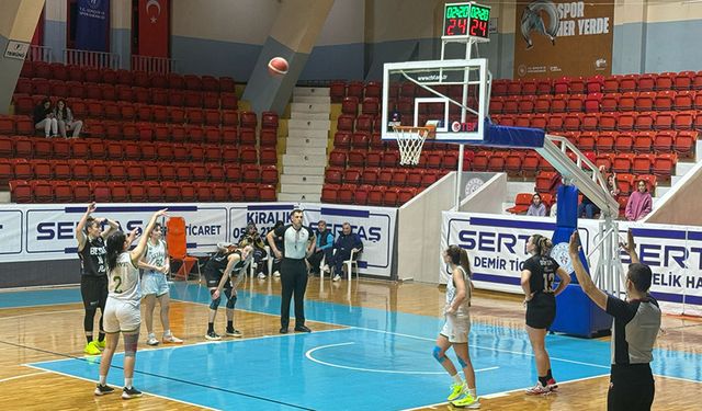 Ceyhan Belediye Basketbol Akademi Kazanmayı Hatırladı