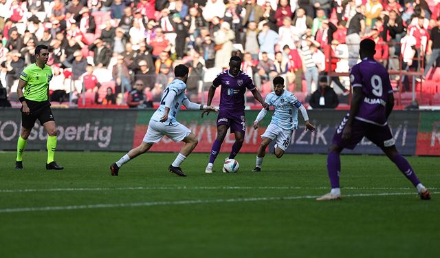 Şimşekler Samsun’dan Eli Boş Döndü