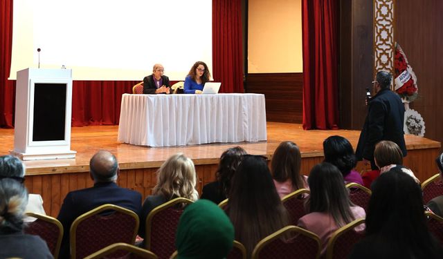 Yüreğir’de “Söz Sizde, Kadın Ve Yaşam” Söyleşisi