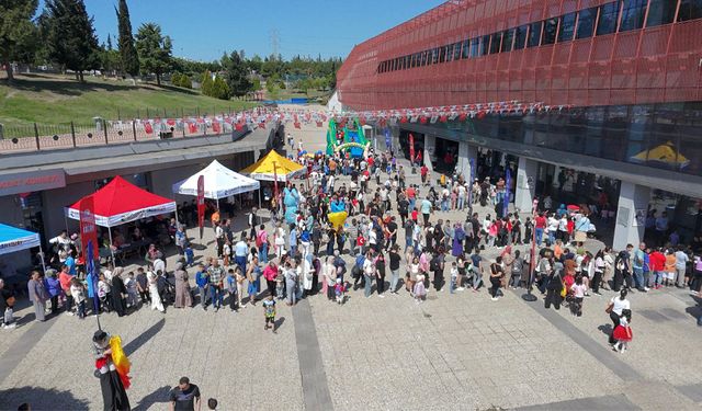 Çukurova’ya Ve Çocuklara Yakışan Şölen