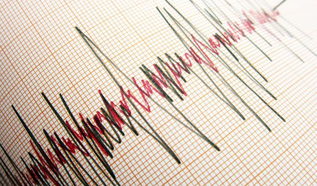 Silivri Açıklarında 3.8’lik Deprem Paniği