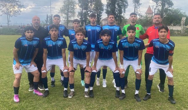 Seyhangücü U 18 Takımı Şampiyonluk Yolunda İlerliyor