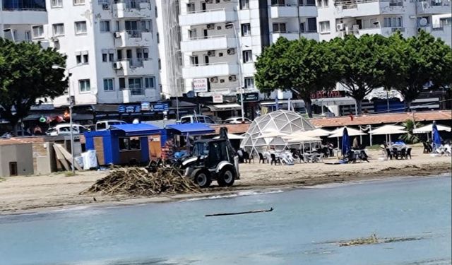 Yumurtalık Sahilinde Selin İzleri Siliniyor