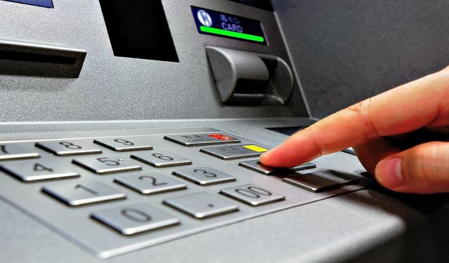 ATM'leri sık sık kullananlar yaşadı: Milyonları sevindiren karar