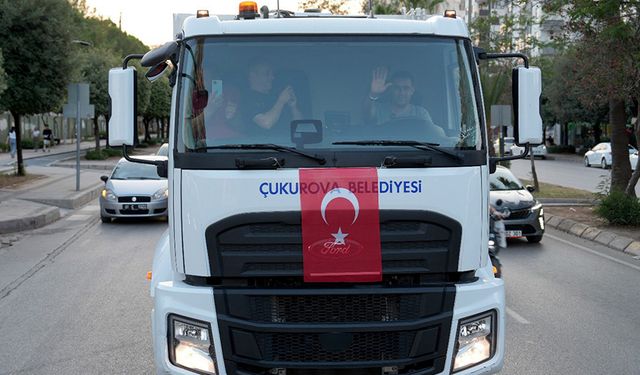 Başkan Kozay Çöp Kamyonuyla Tur Attı: “Mucizeyi Gerçekleştirdik”