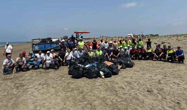 Karataş’ta Sahiller Özenle Temizlendi