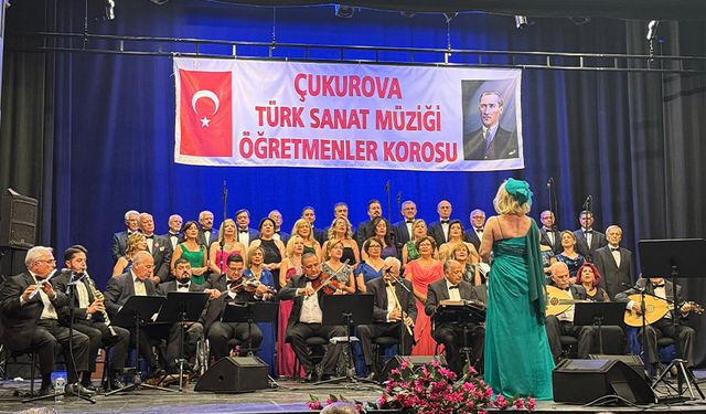 Çukurova Öğretmenler Korosu Bahar Konseri’nde Sanatseverleri Büyüledi