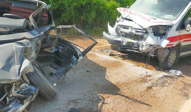 Saimbeyli’de Feci Kaza: Otomobille Ambulans Çarpıştı, Bir Kişi Hayatını Kaybetti