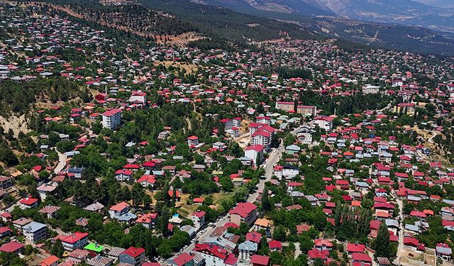 Adana Boşaldı, O İlçe Doldu Taştı! Resmî Rakamlar Şaşkınlık Yarattı