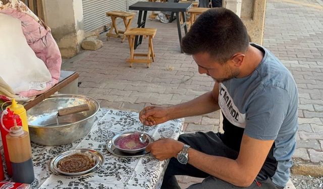 Adana Sıcağına Karla Meydan Okudu: Sıcakta Serin Fikir