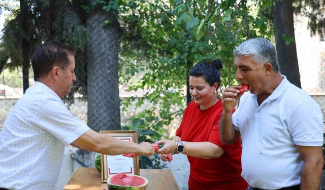 Adana’dan Sosyal Medyada Estirilen Rüzgâra Tokat Gibi Yanıt: Karpuz Kavgası Büyüyor