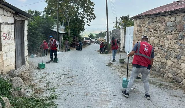 Ceyhan Belediyesi O Mahallelere Çıkarma Yaptı