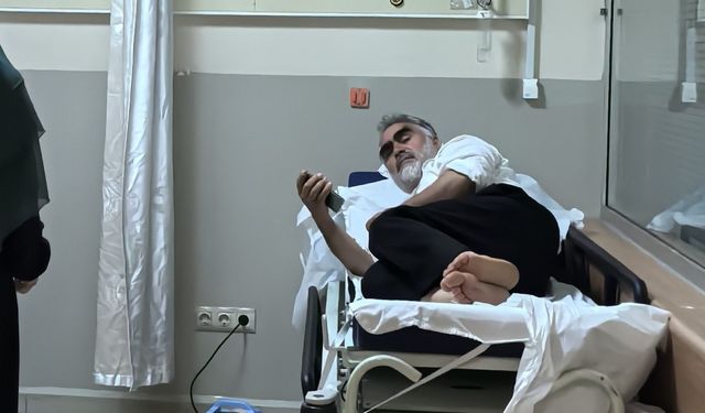 Isıran Yılanla Acil Servise Geldi! Doktorlar Şokta