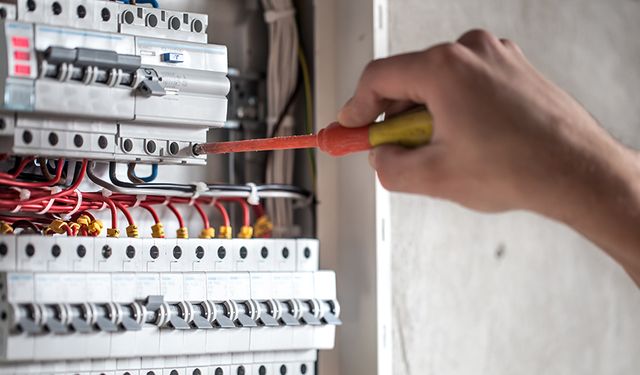 Toroslar EDAŞ Duyurdu: 2 Ekim’de Adana’nın Sekiz İlçesi Elektriksiz!