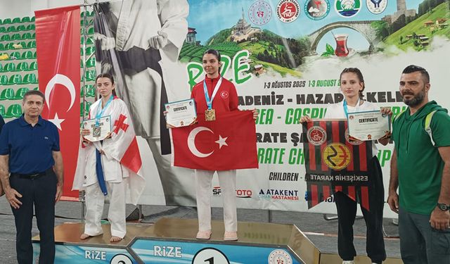 Adanalı Milli Sporcu Turna Gürbüz’den Tarihi Madalya
