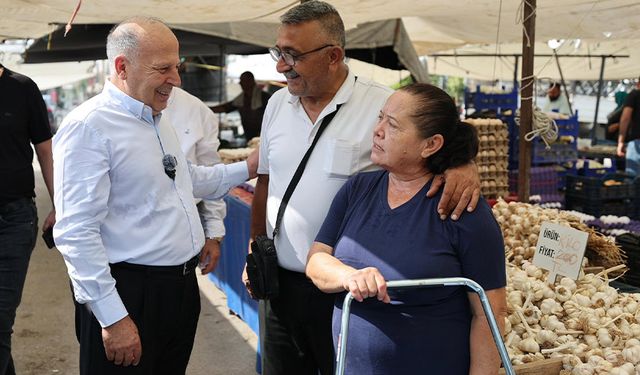 Yüreğir’de Mahalle Kültürü Canlanıyor: Başkan Demirçalı Pazarı Gezdi
