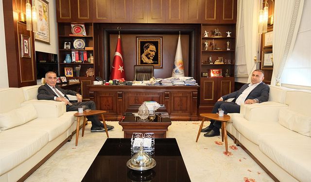 Adana’da Güç Birliği! Belediye ile Ticaret Odası El Ele Verdi!