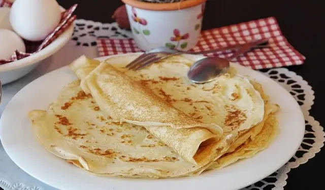 Kahvaltılık krep nasıl yapılır? Pratik ve tam ölçülü kahvaltılık krep tarifi!
