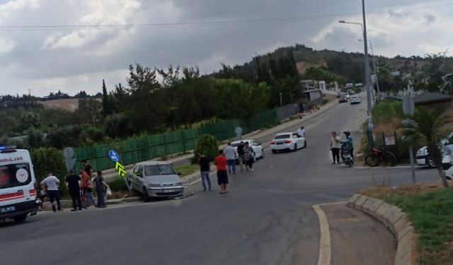 Adana’da Korkutan Kaza: Çukurova’da İki Araç Çarpıştı