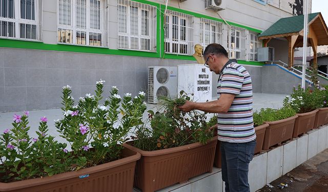 Öğretmenlerden Kozan’da Renkli Hamle: Okula Cıvıl Cıvıl Dokunuş!
