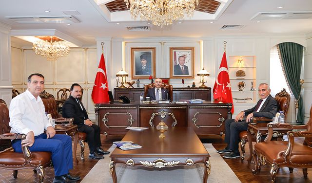 Adana’nın Önde Gelenleri Bir Arada: Valilikte Sıcak Buluşma