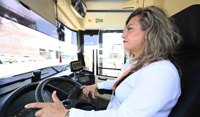 2 Çocuk Annesi Direksiyon Başında: Hayalini Kursla Gerçekleştirdi!