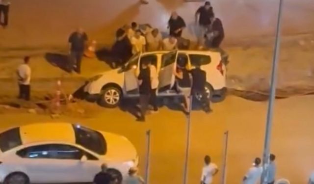 Adana’da Aynı Noktada İkinci Araç Kazı Alanına Düştü