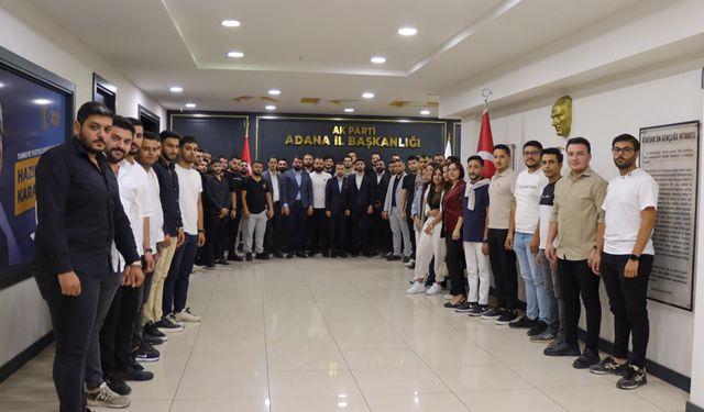 Adana’da Yeniden Refah’tan AK Parti’ye Katılım: Üç İsim Rozet Taktı