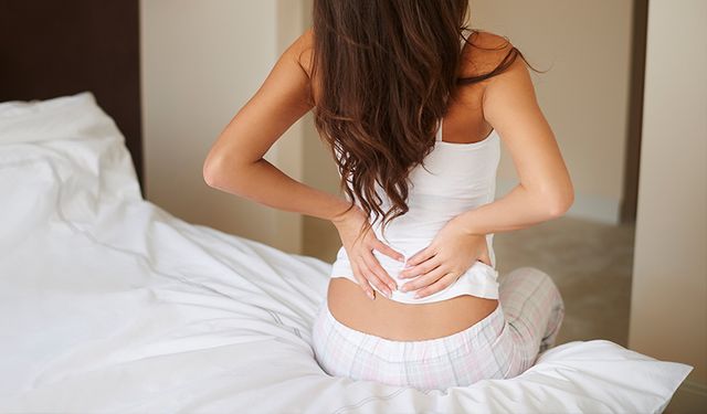 Gece Uykudan Uyandıran Ağrılar Fıtık Mı? İşte Bilmeniz Gerekenler