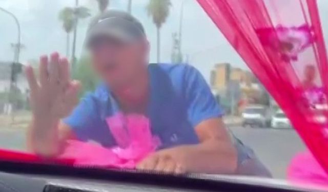 Adana’da Şoke Eden Anlar: Para Alamayınca Gelin Arabasına Atladı!