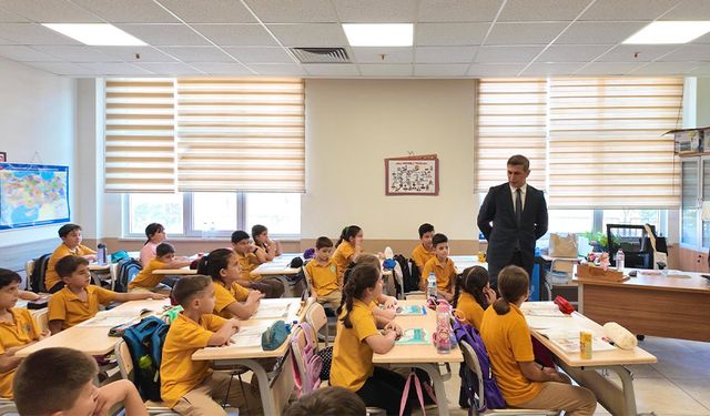 Yüreğir’de Sıcacık Bir Buluşma: Kaymakam Mehmet Aksu Öğrencilerle Bir Araya Geldi
