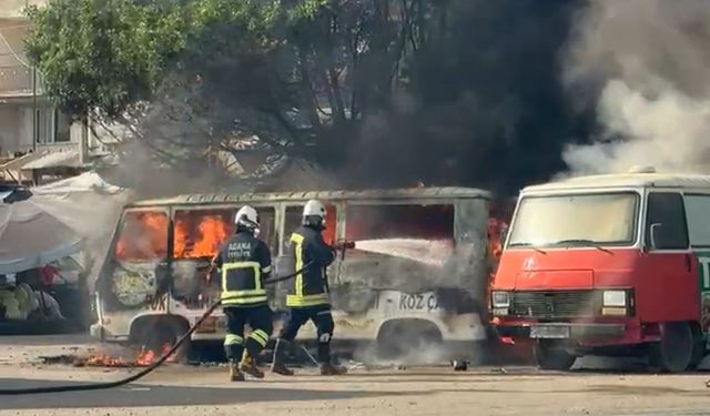Kozan’da Çay Ocağı Minibüsü Alevlere Teslim Oldu