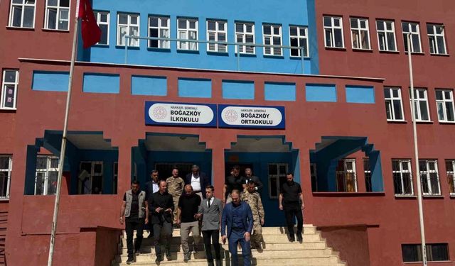 Miniklere Eğitim Oyuncakları ve Zeka Oyunları Hediye Edildi