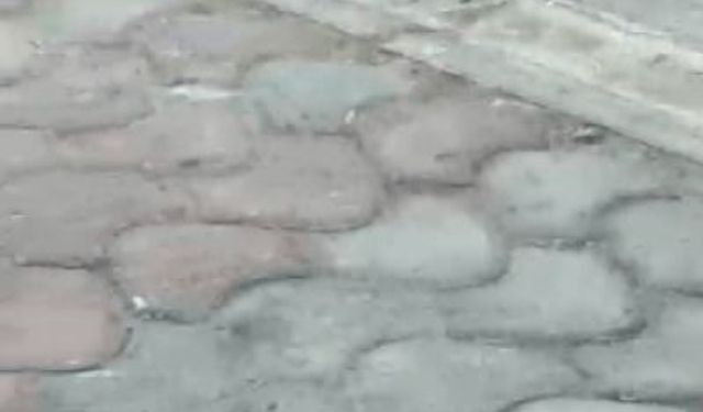 Sokakta Fareyi Kovalayan Kedi, Esnafın Anlatımıyla Maç Gibi