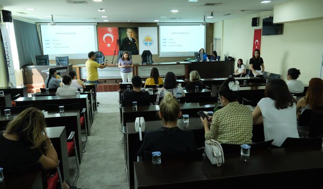Adana Büyükşehir’den Velilere Özel Seminer