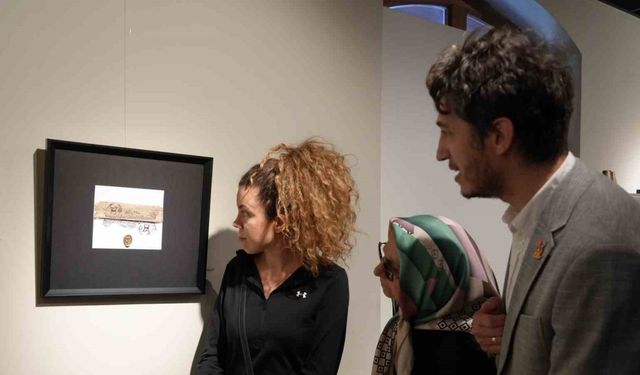 “Zamansız Suretler” Sergisi Büyük İlgi Görüyor