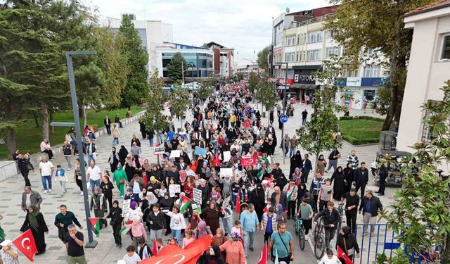 Binlerce Kalp Filistin İçin Attı! Sokaklar Destekle Doldu
