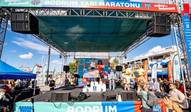 Binlerce Sporcu Rotaları Aştı: Yarı Maraton Coşkusu Zirve Yaptı!