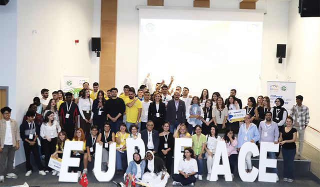 Çukurova Üniversitesi’nde Gençler Barış ve Gelecek İçin Yarıştı