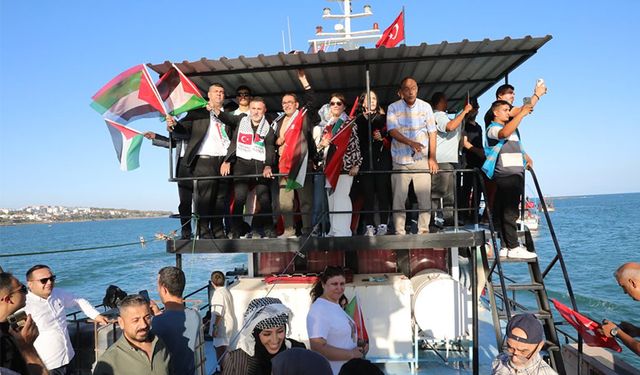 Adana’dan Gazze’ye Vicdan Köprüsü: Sumud Filosuna Dualarla Destek