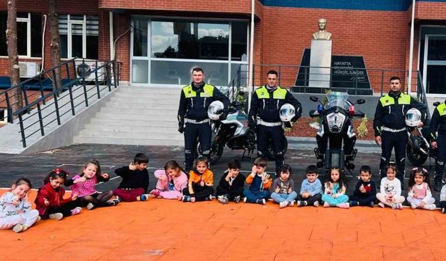 Jandarma, Öğrencileri Trafikte Kazalardan Koruyacak Bilgileri Aktardı