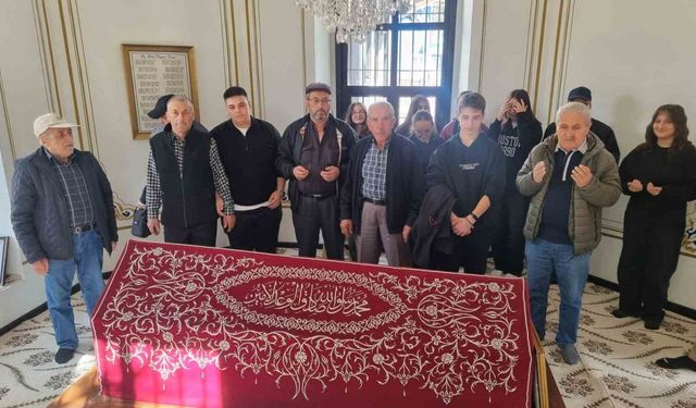 Osman Gazi’nin İzinde: Minikler ve Dedeleri Domaniç’te Tarihi Yaşadı