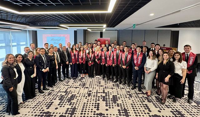 Geleceğin Liderleri OYAK Çimento’da! CEMSTART 2025 Mezunları Arasında Kimler Var?