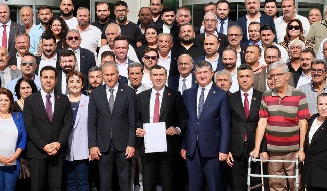 CHP Adana’da İkinci Tanburoğlu Dönemi Başladı! Mazbata Töreninde Dikkat Çeken Mesaj