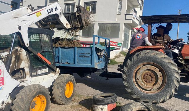 Yumurtalık’ta Milli Gurur Ve Temizlik Seferberliği Bir Arada!